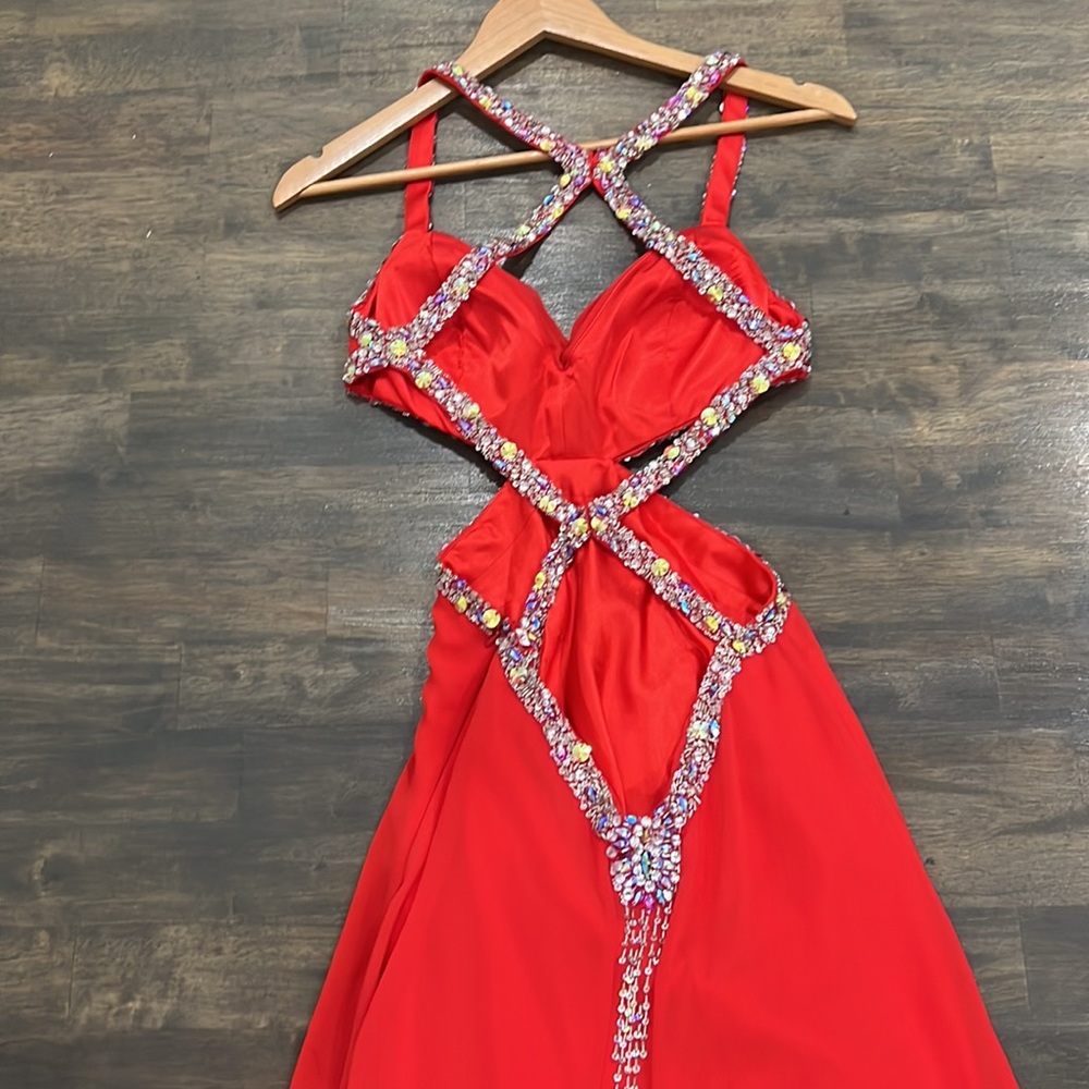 CINDERELLA PROM DRESS - Picture 9 of 12